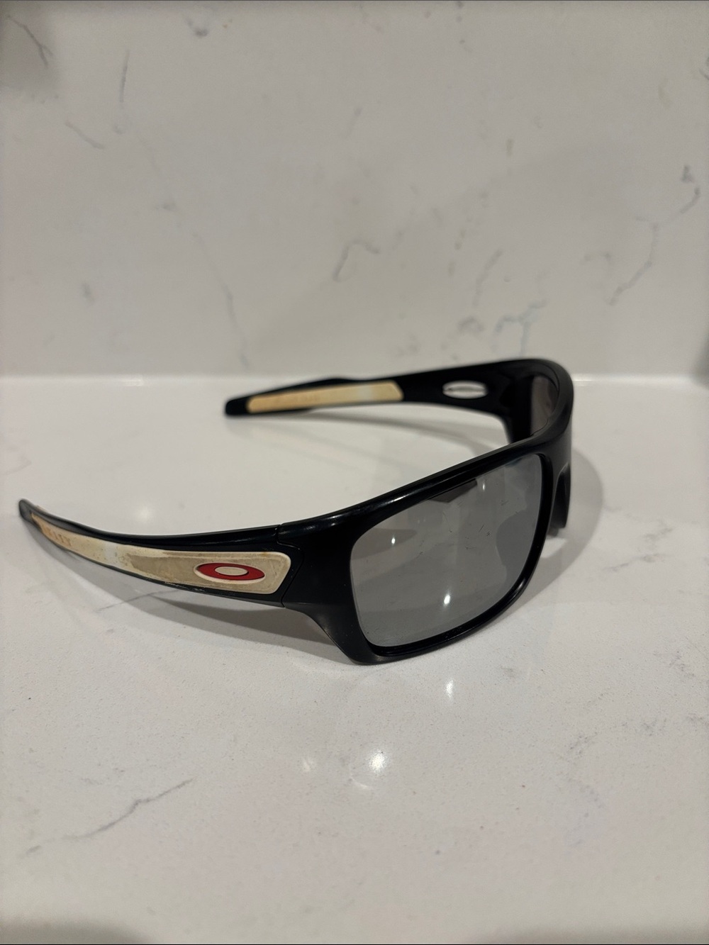Oakley Turbine Black Sunglasses - Picture 2 of 6